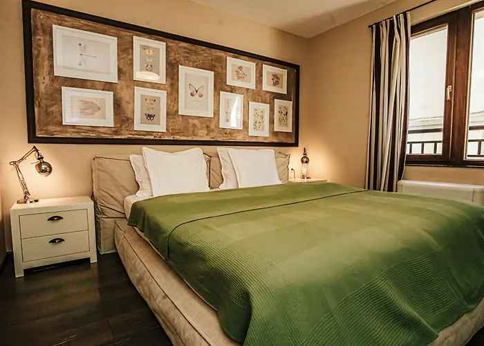 Апартамент Desing Flat N2 Port - Designer - Own Parking - Streaming - 2 Baths - Wash&dry Бургас